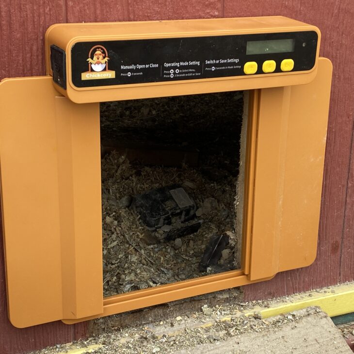 OFI 1678: Automatic Chicken Coop Door Review | Farm Update